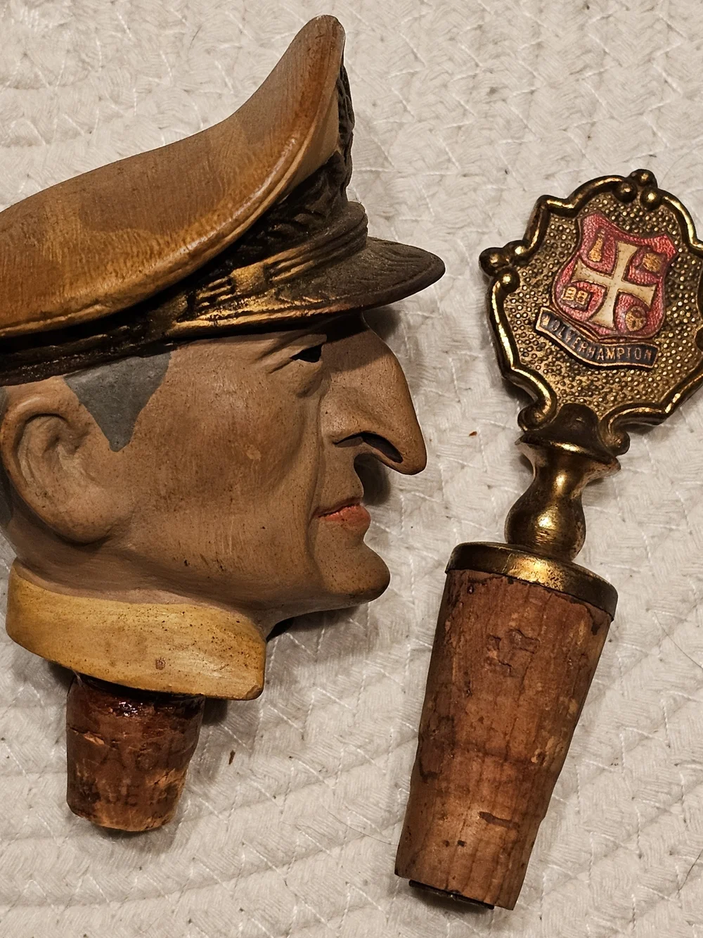 Vintage Bottle Stoppers w/ Cork Anri Achatit General Douglas MacArthur Rare
